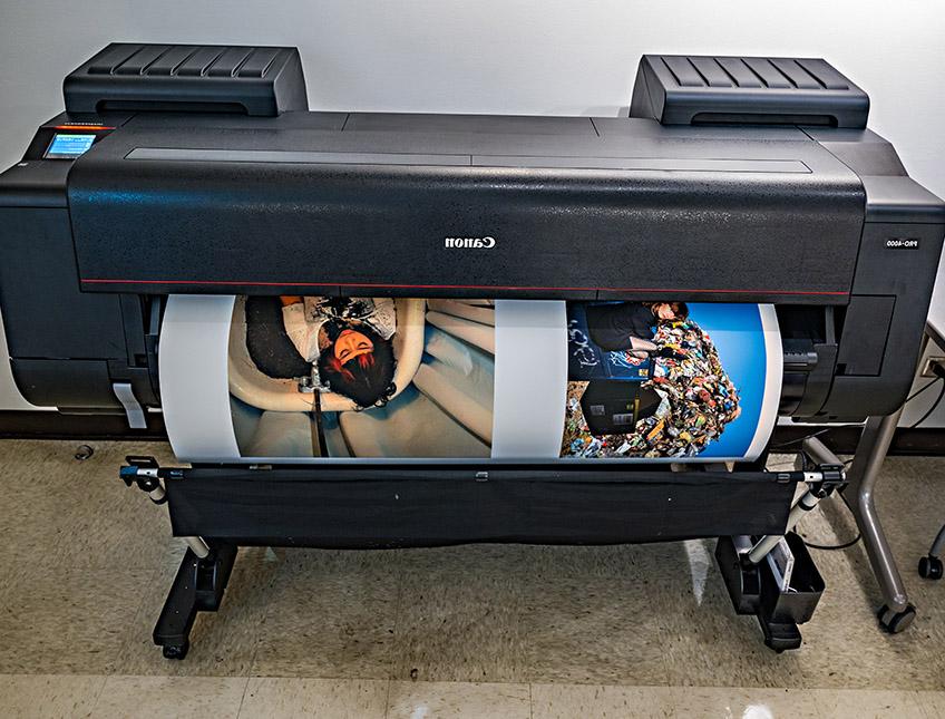 打印照片的大型打印机